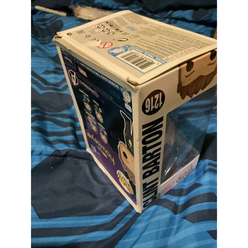 Funko POP! #1216 Hawkeye - Clint Barton Christmas Sweater -‎ Damaged Packaging